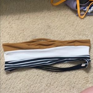 Strapless and straps bikini top